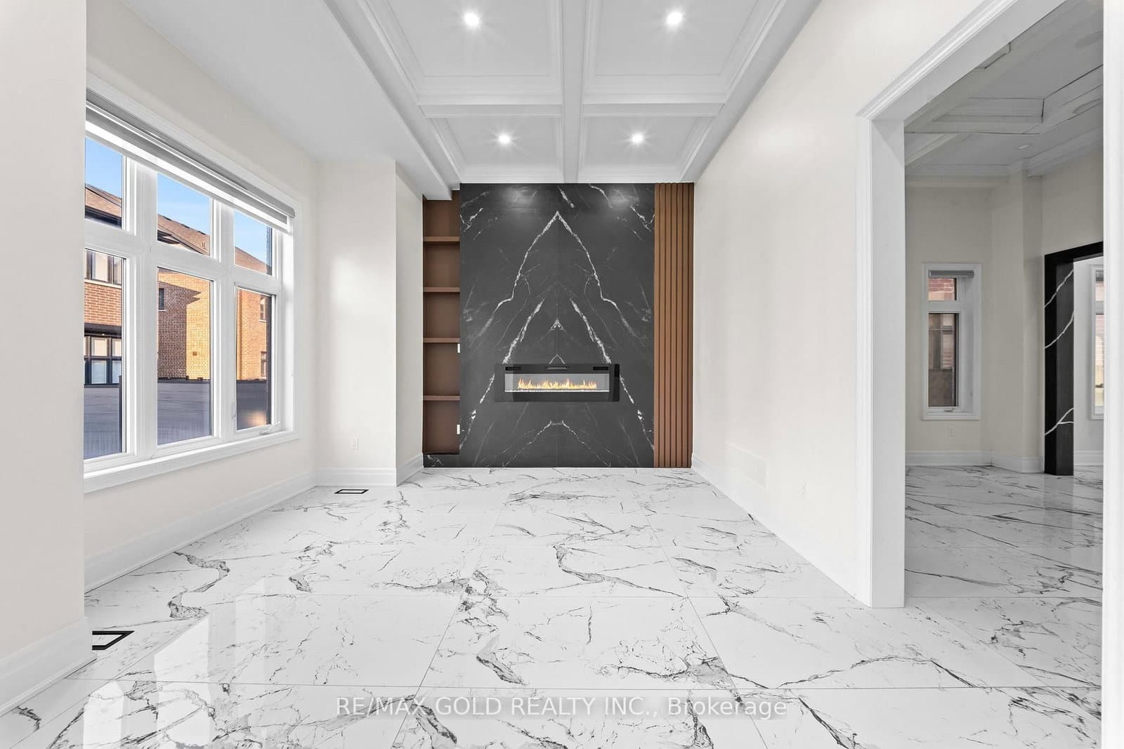 1199 QUEENS PLATE Road E thumbnail 15
