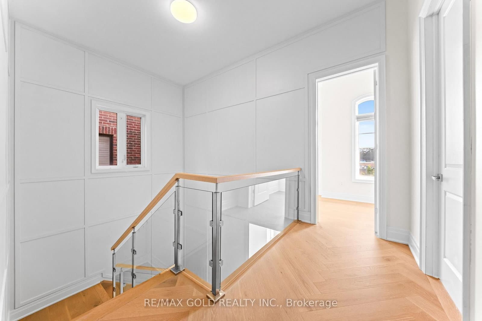 1199 QUEENS PLATE Road E thumbnail 25