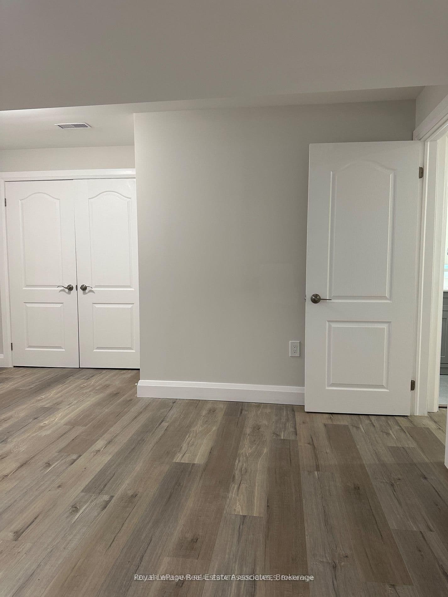 24 Hubbell Road thumbnail 13