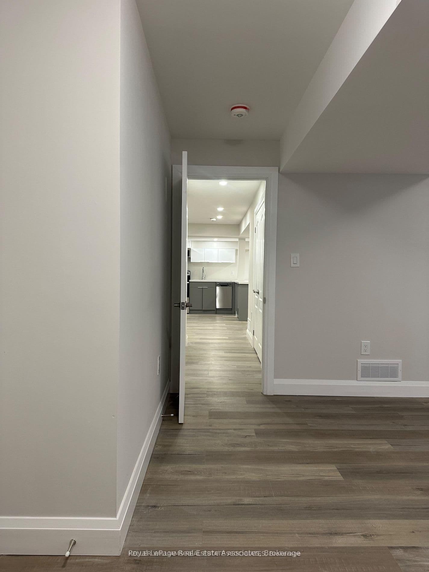 24 Hubbell Road thumbnail 7