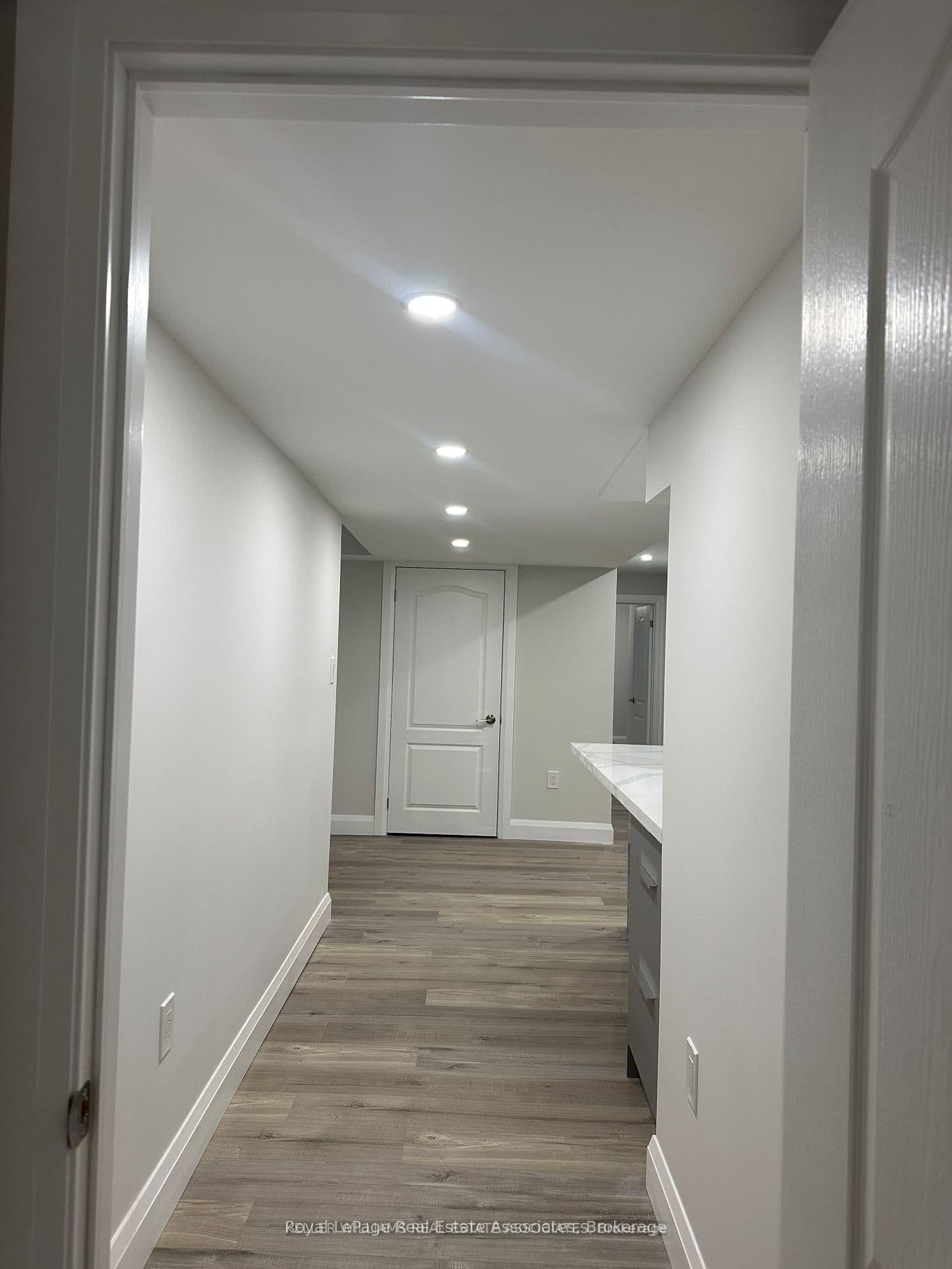24 Hubbell Road thumbnail 8