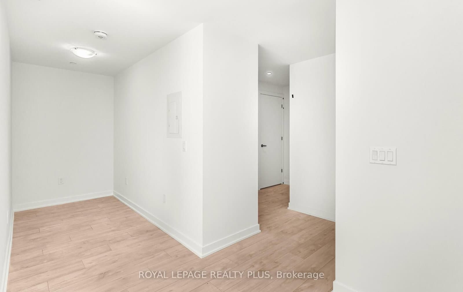 760 Whitlock Avenue, Unit 303 thumbnail 10