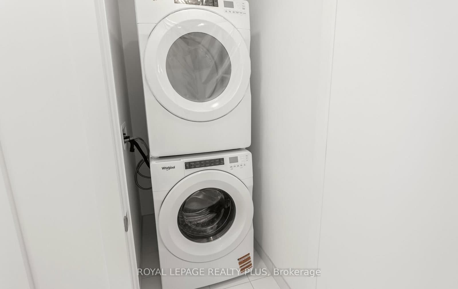 760 Whitlock Avenue, Unit 303 thumbnail 12