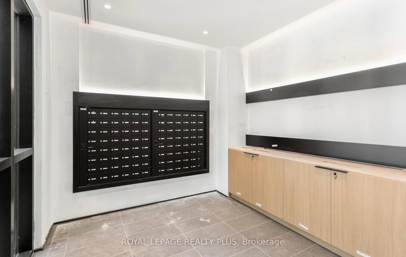 760 Whitlock Avenue, Unit 303 thumbnail 14