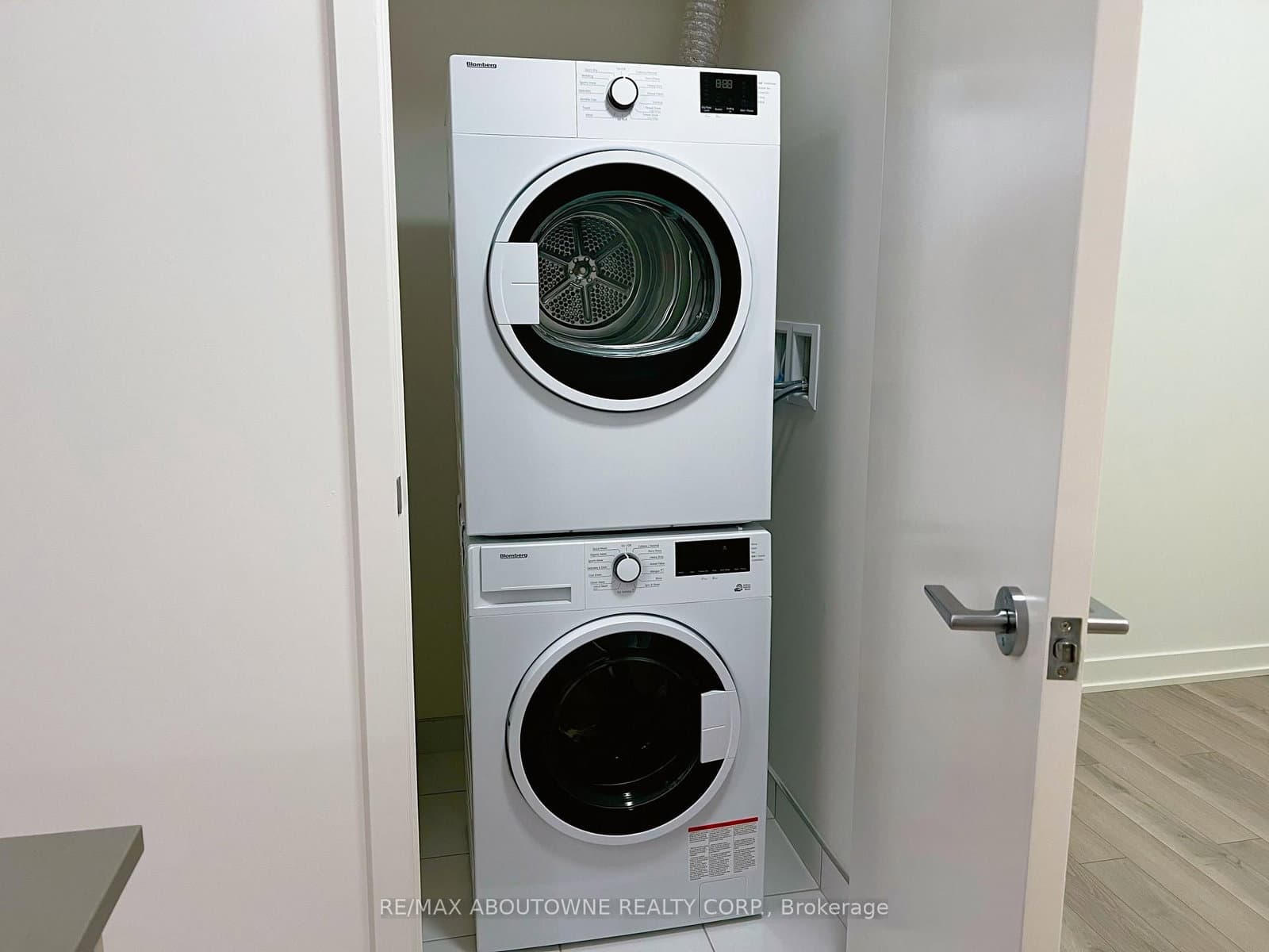 3079 Trafalgar Road, Unit 1405 thumbnail 9
