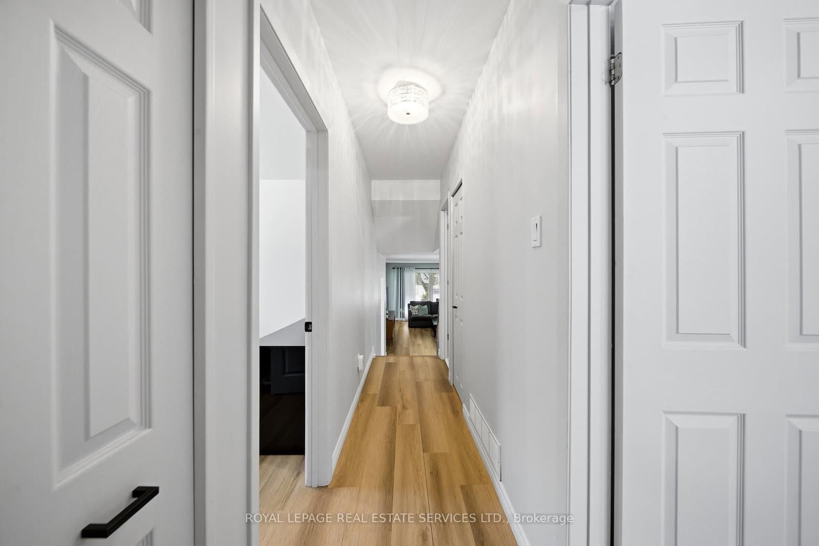 127 Redgrave Drive thumbnail 16