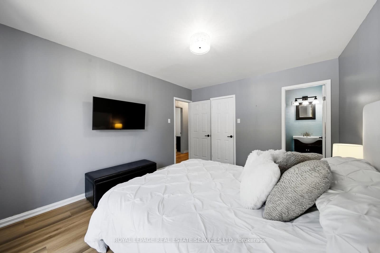 127 Redgrave Drive thumbnail 18