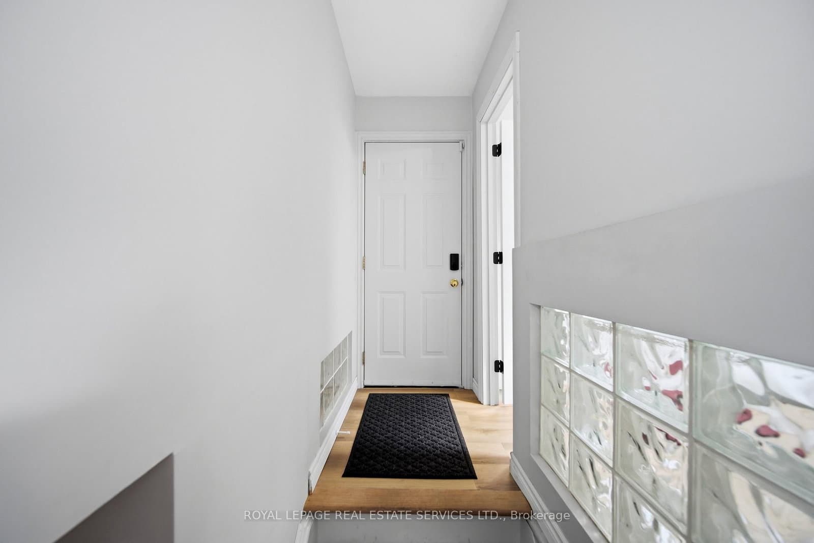 127 Redgrave Drive thumbnail 25