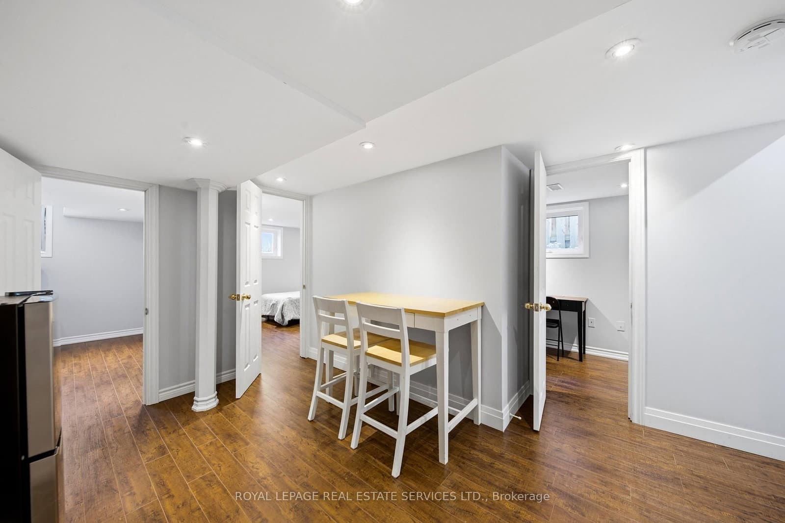 127 Redgrave Drive thumbnail 27