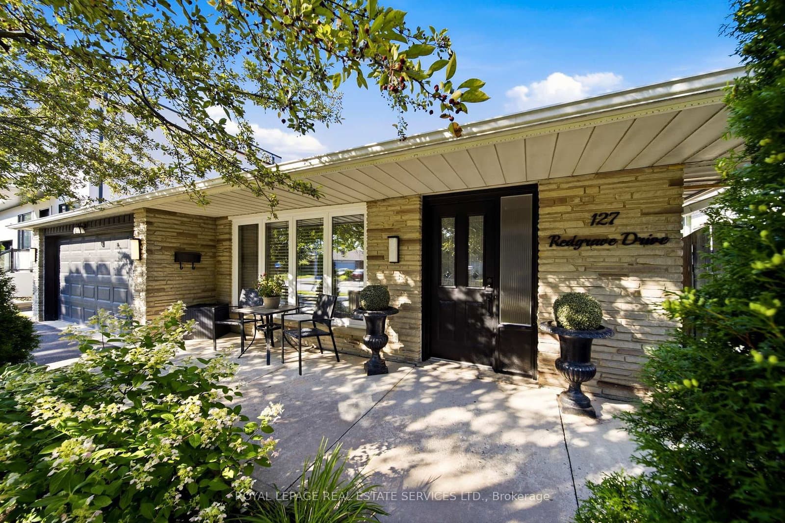 127 Redgrave Drive thumbnail 3