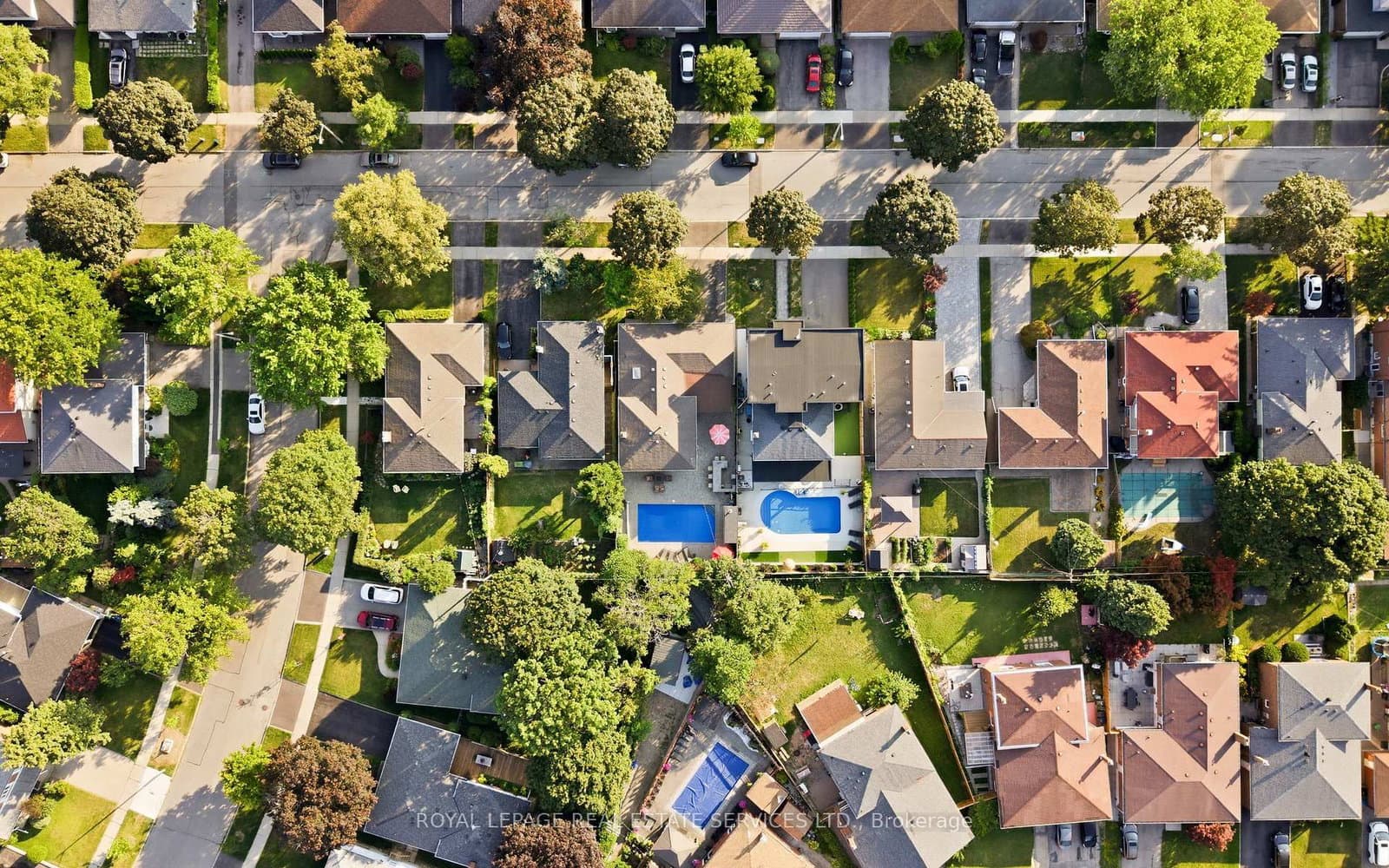 127 Redgrave Drive thumbnail 45