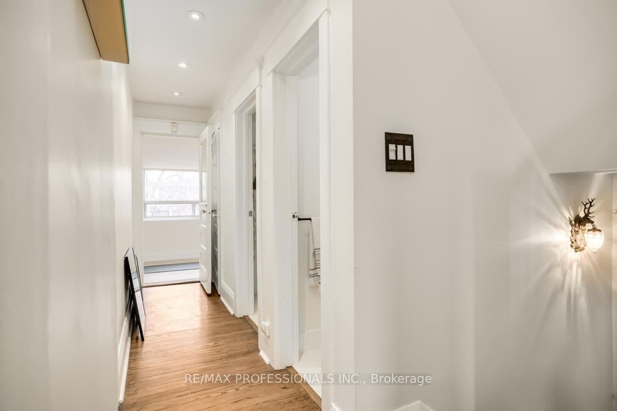 1381 Lansdowne Avenue thumbnail 16