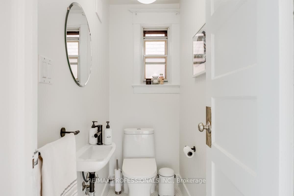 1381 Lansdowne Avenue thumbnail 28