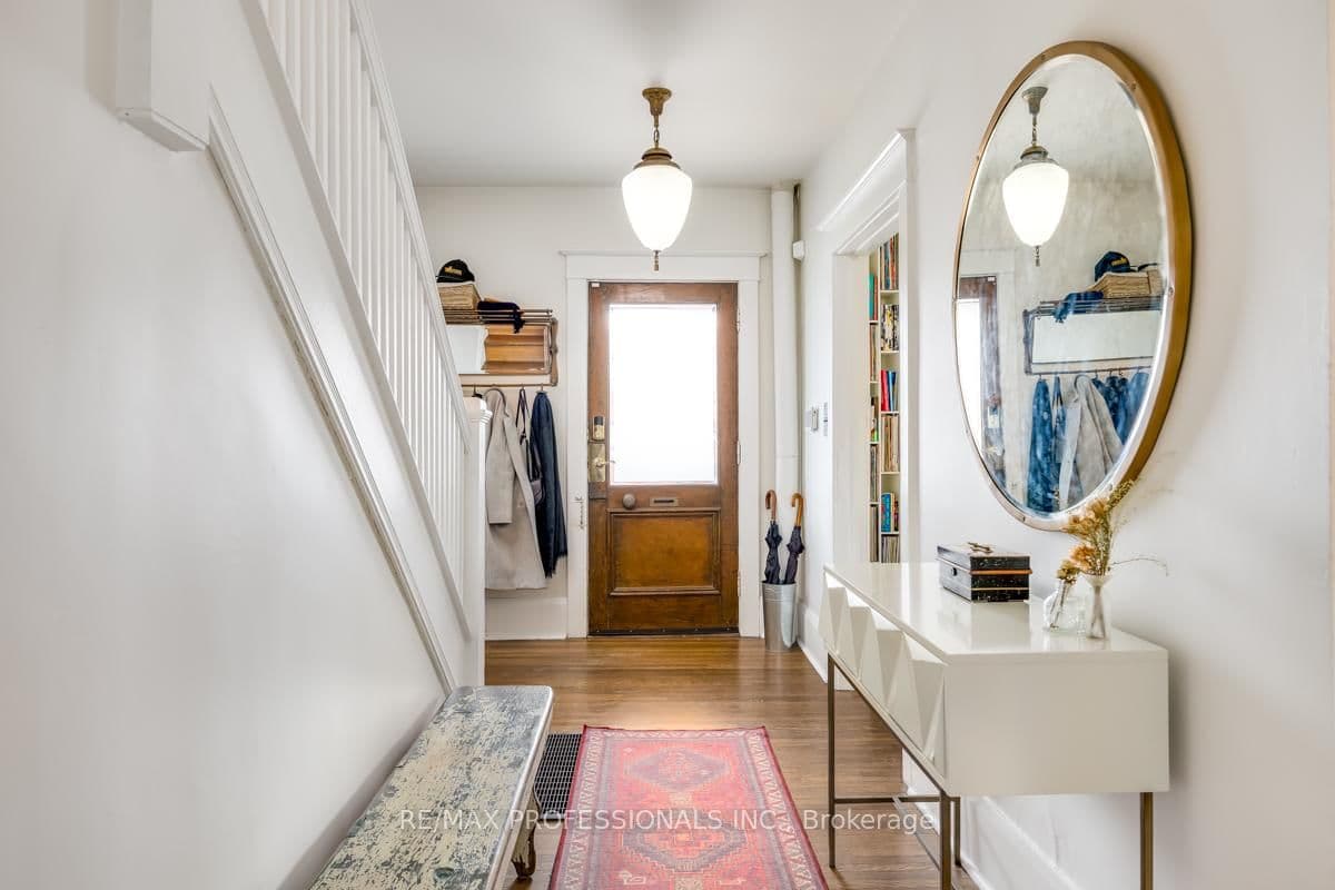 1381 Lansdowne Avenue thumbnail 5