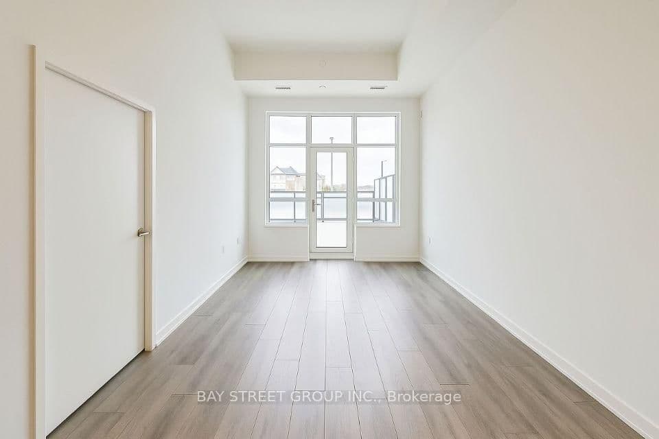 395 Dundas Street W, Unit 130 thumbnail 3