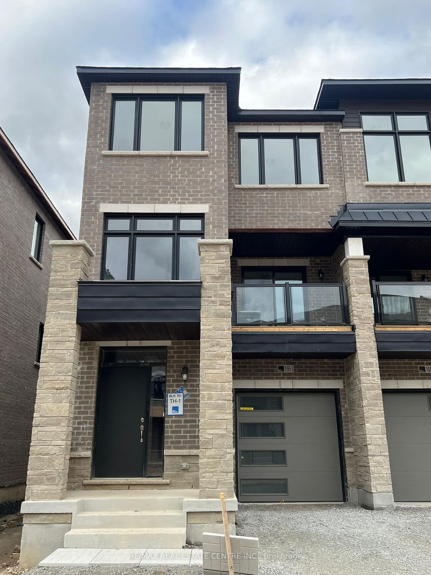 1551 Hilson Heights - Image 1