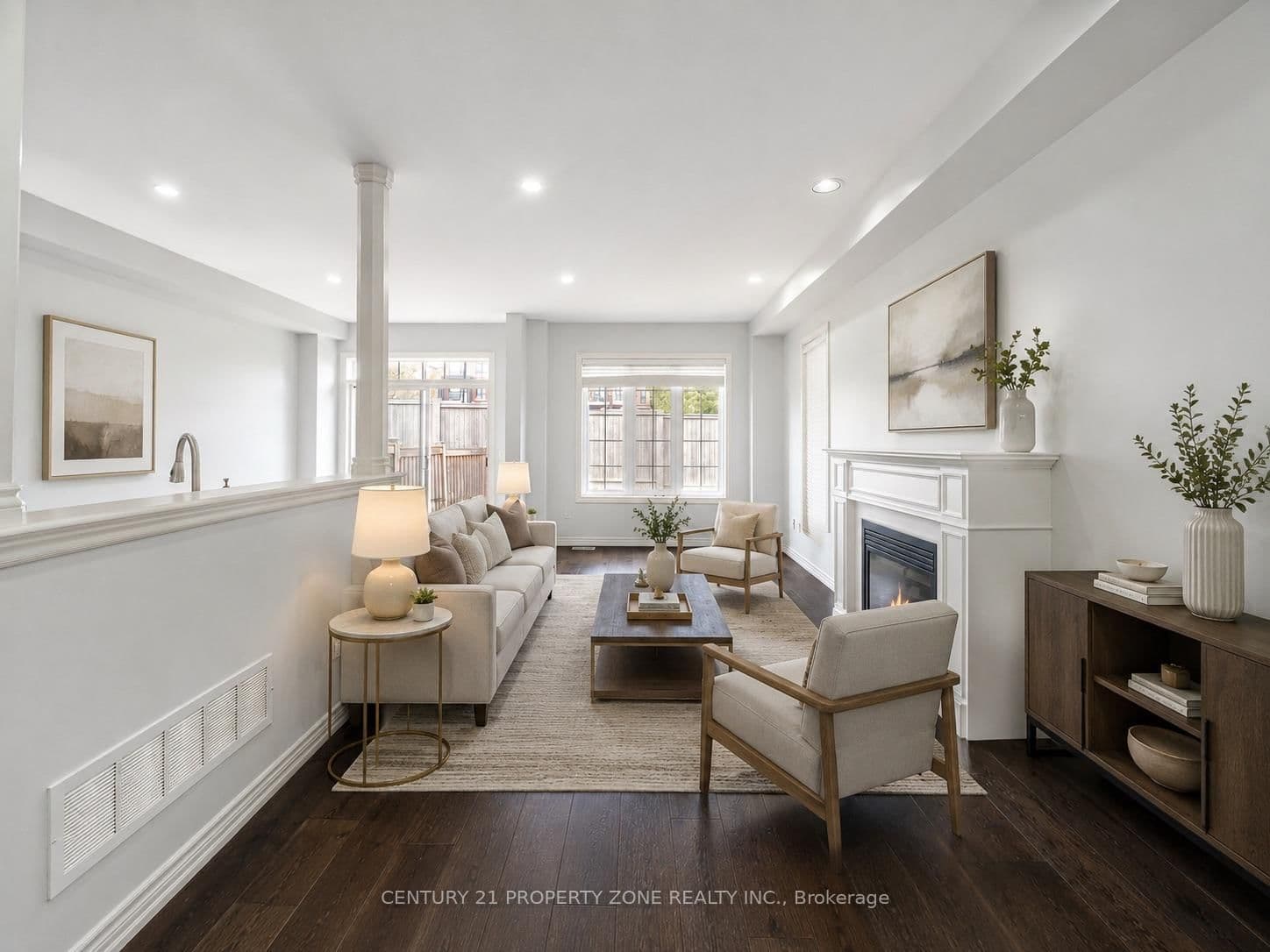 6 Dufay Road thumbnail 2