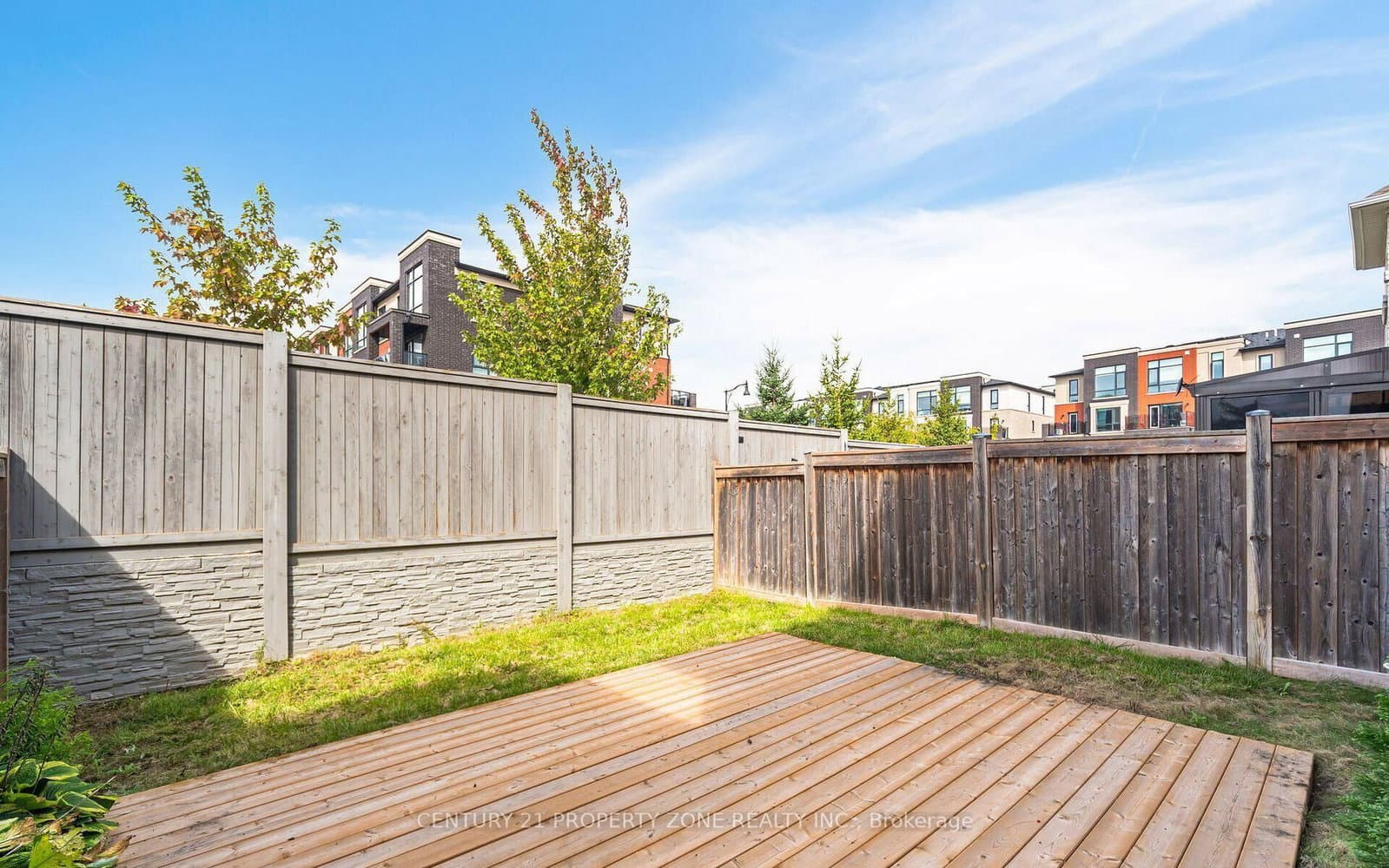 6 Dufay Road thumbnail 25