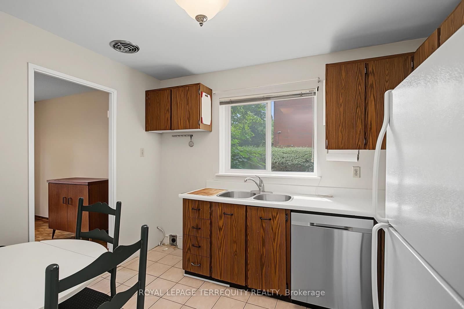 11 Four Winds Drive, Unit 18 thumbnail 12