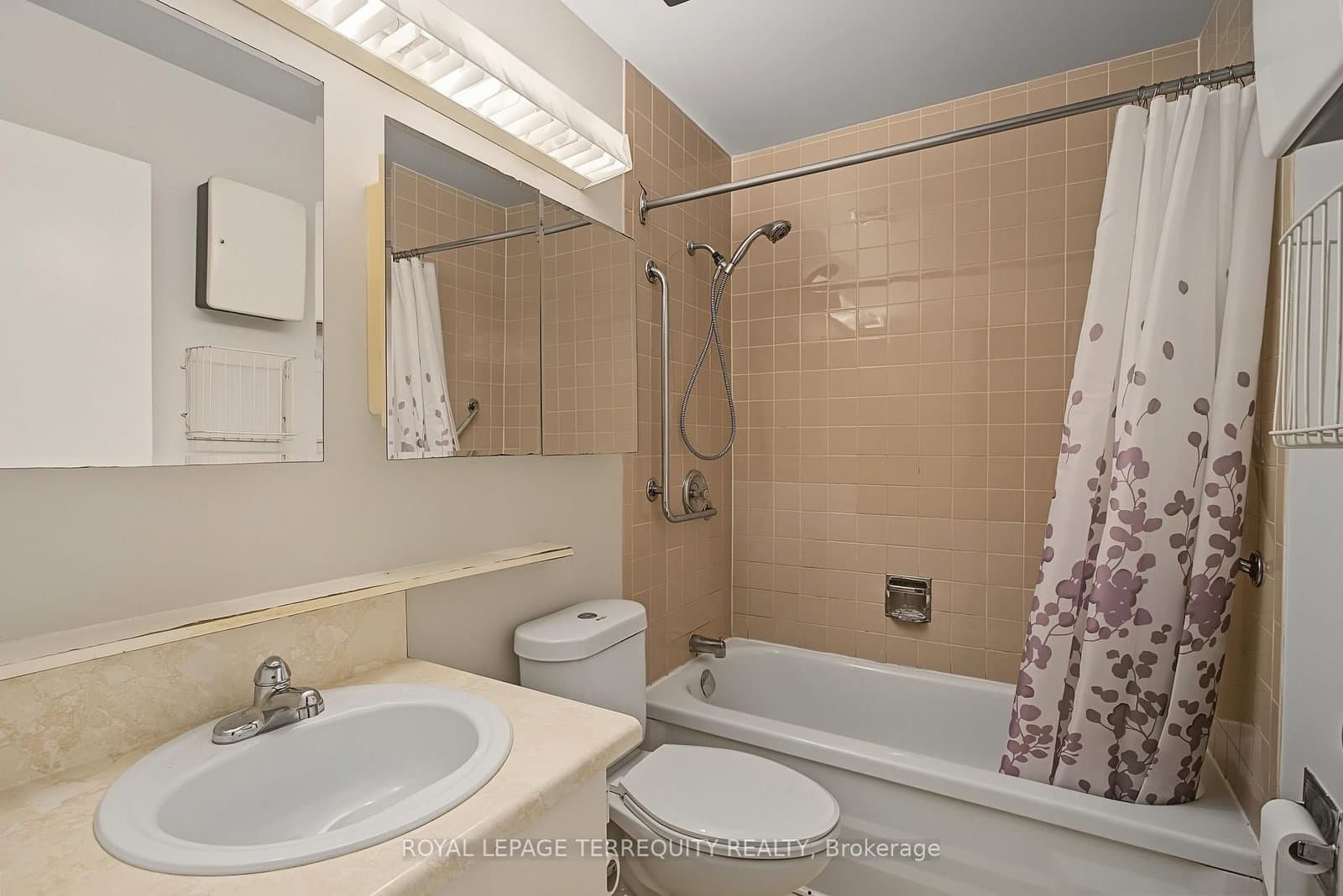 11 Four Winds Drive, Unit 18 thumbnail 20