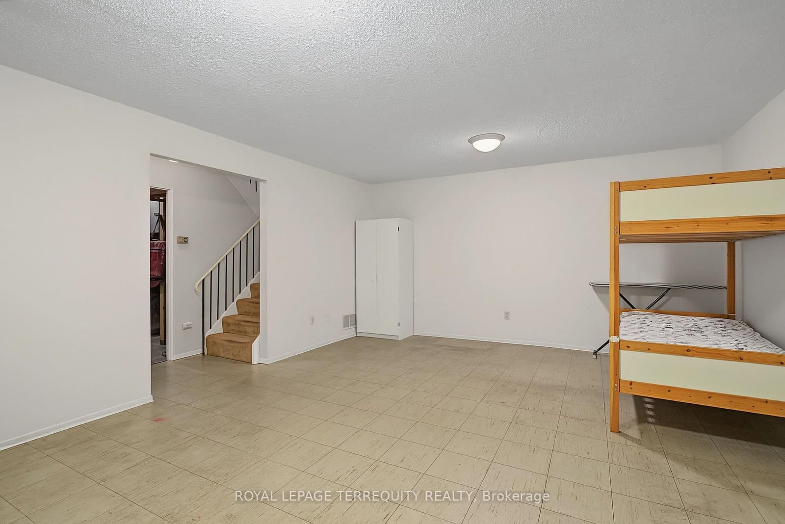 11 Four Winds Drive, Unit 18 thumbnail 22