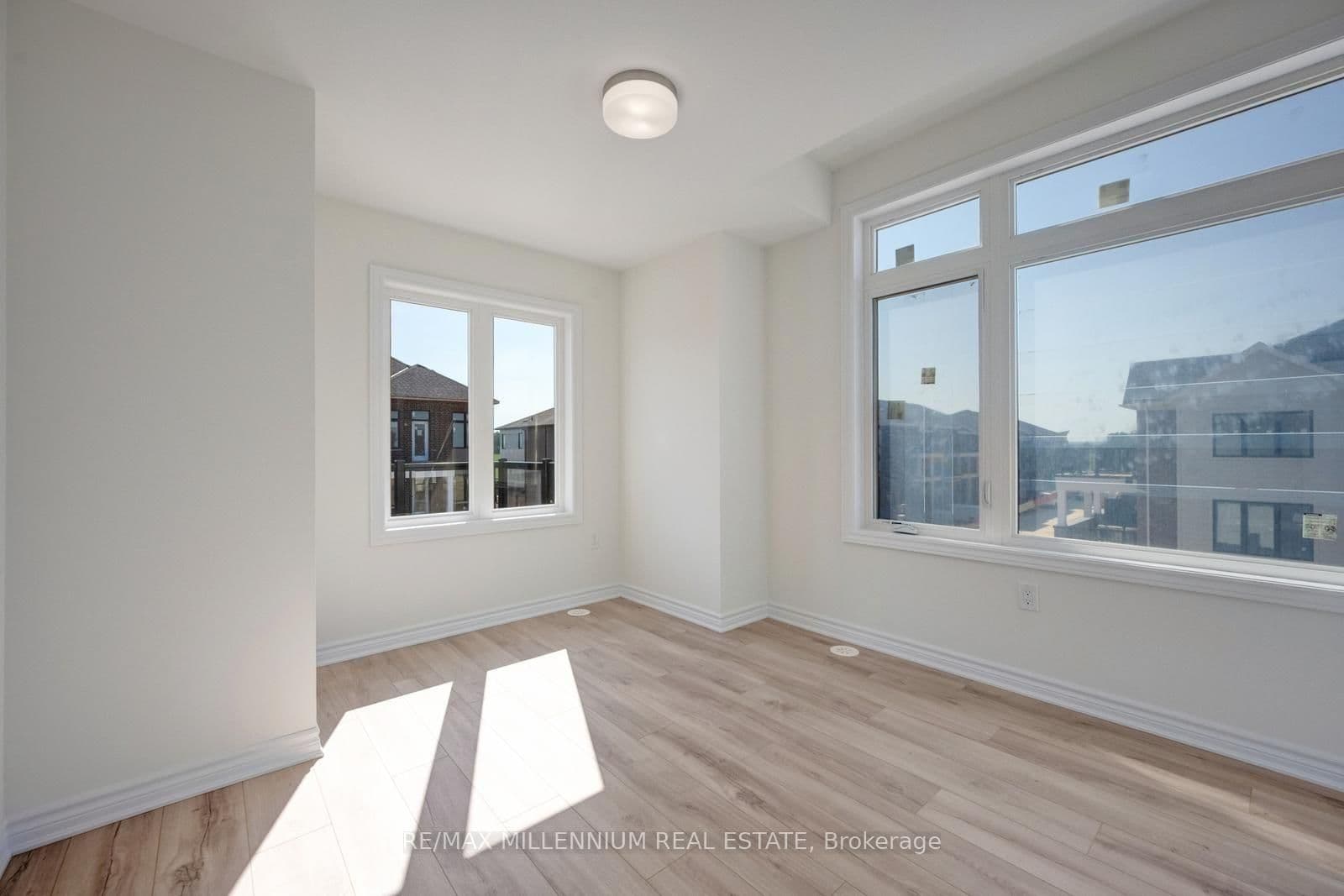 36 Thornbird Crescent, Unit Upper thumbnail 10