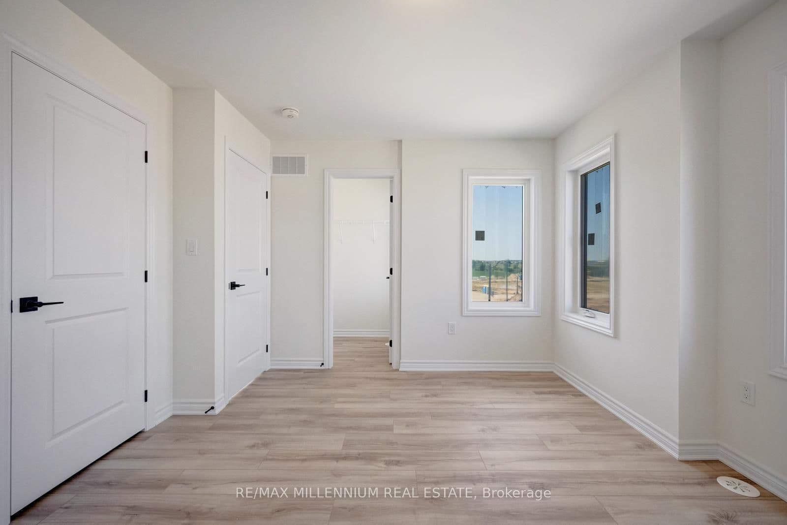 36 Thornbird Crescent, Unit Upper thumbnail 19