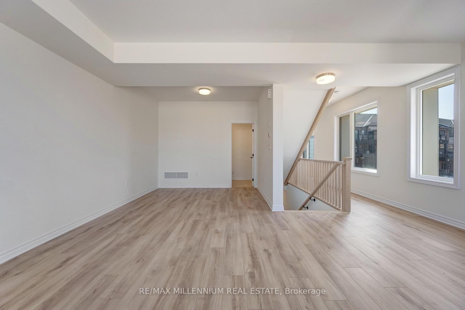 36 Thornbird Crescent, Unit Upper thumbnail 35