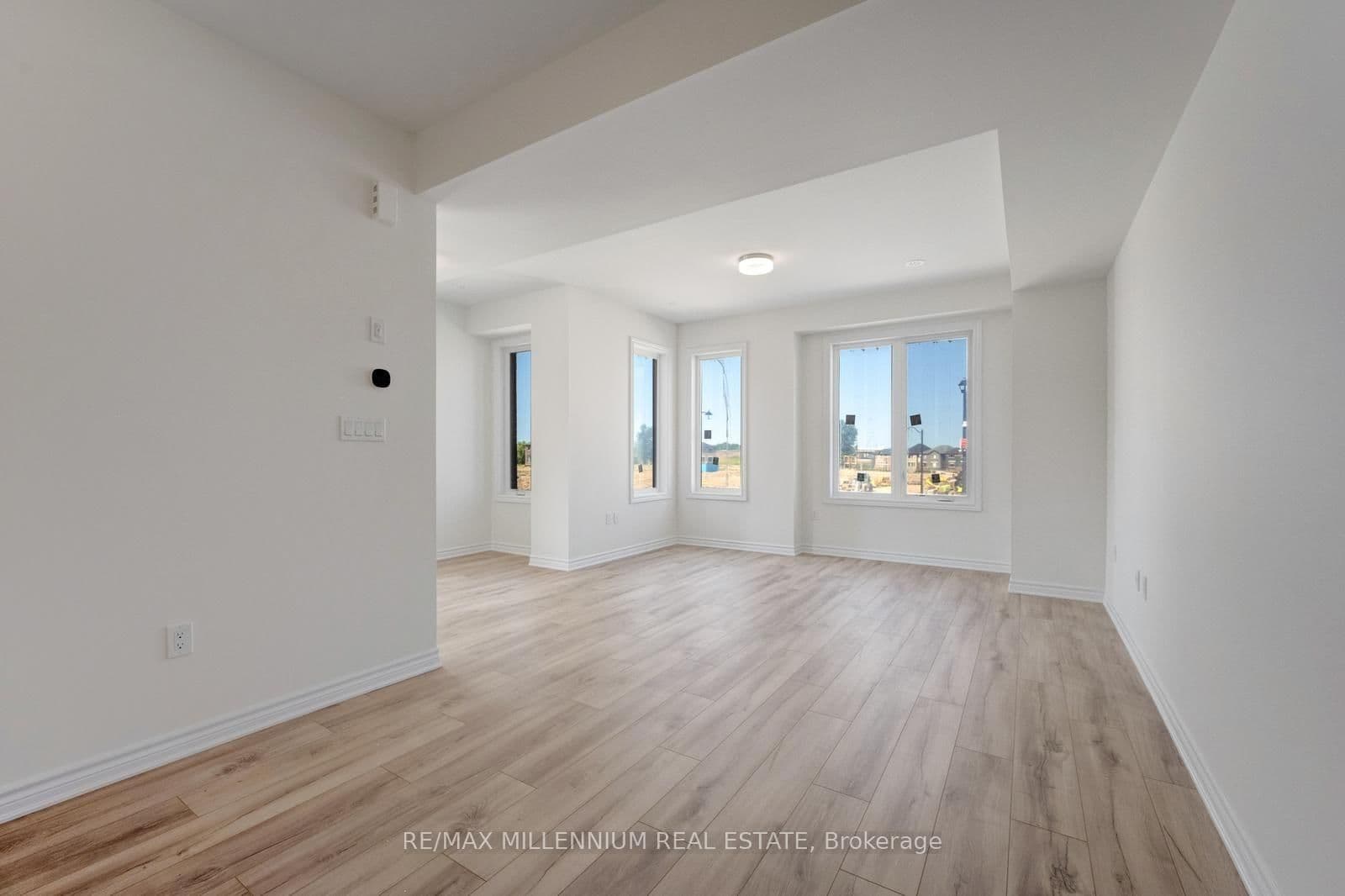 36 Thornbird Crescent, Unit Upper thumbnail 38