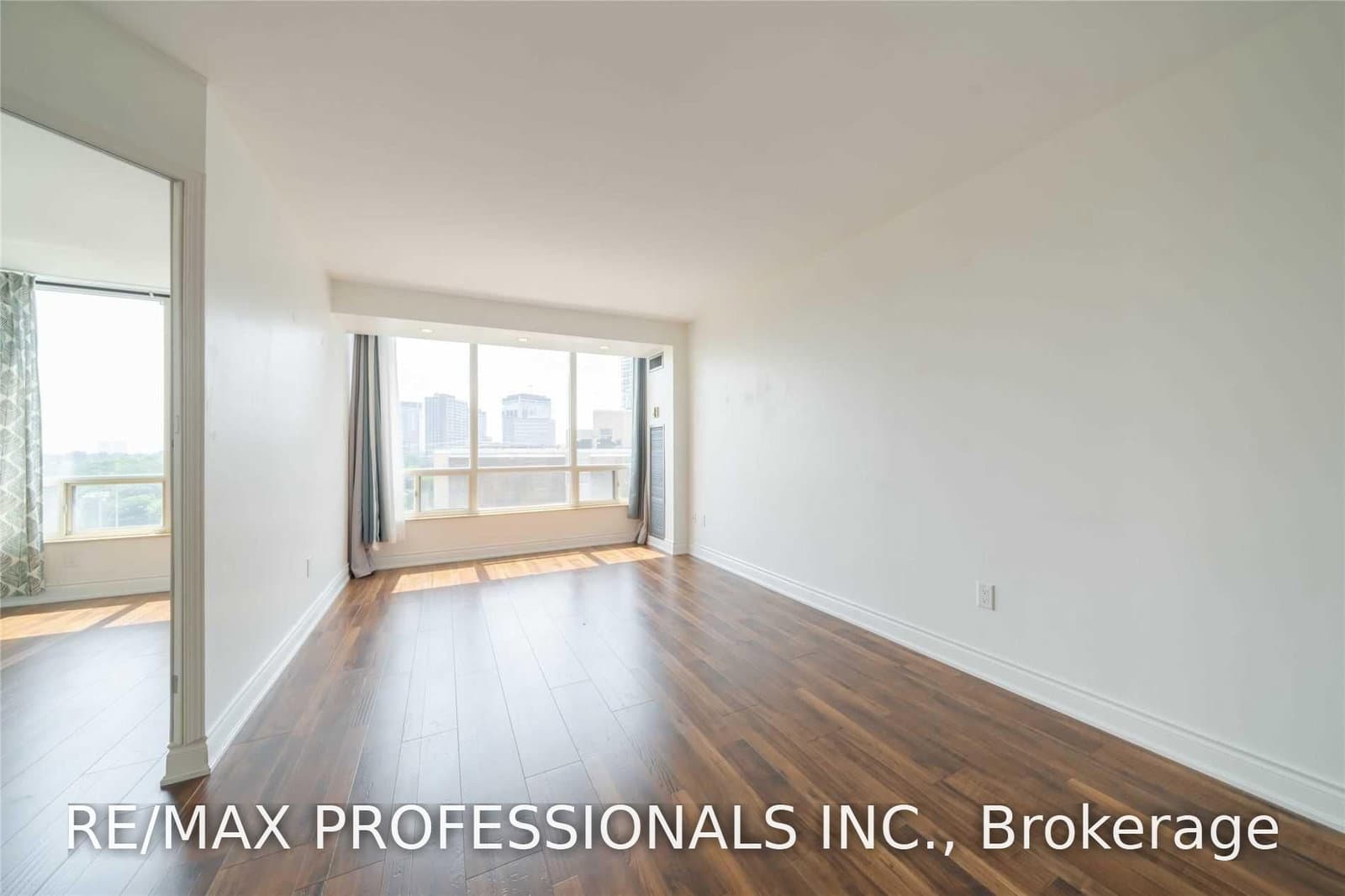 1300 Islington Avenue, Unit 809 thumbnail 10