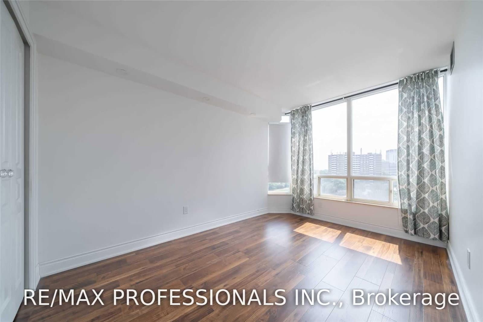 1300 Islington Avenue, Unit 809 thumbnail 17