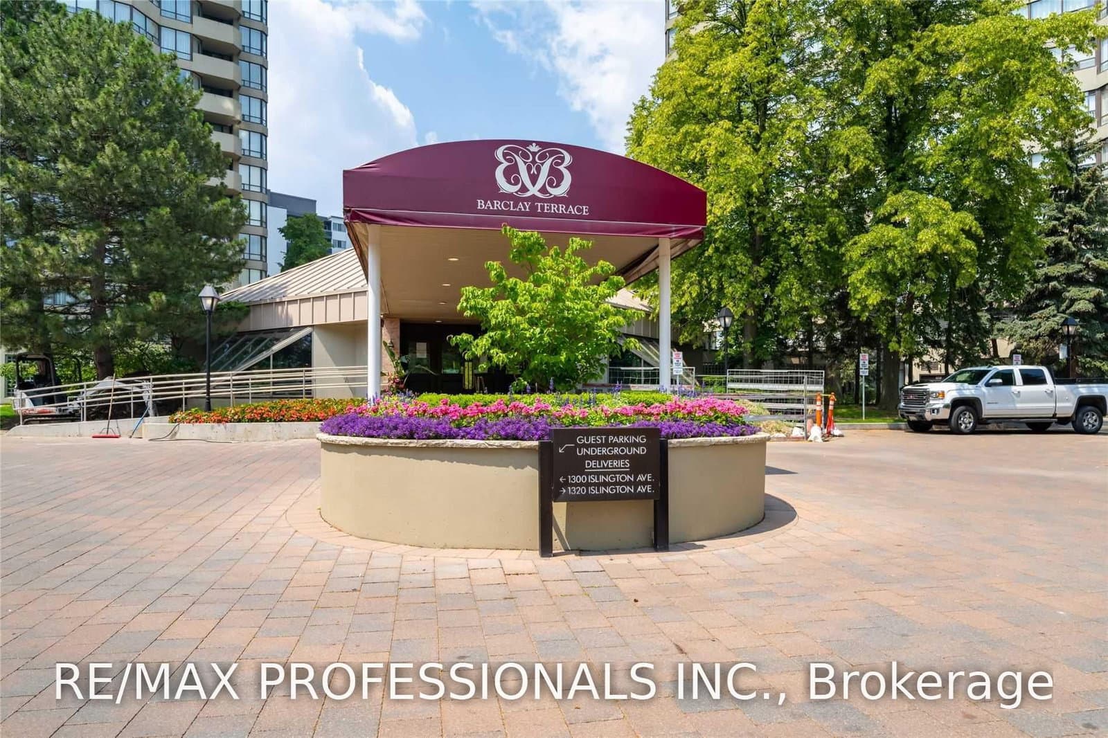 1300 Islington Avenue, Unit 809 thumbnail 2