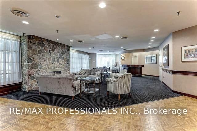 1300 Islington Avenue, Unit 809 thumbnail 32