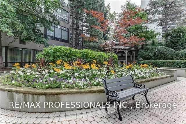 1300 Islington Avenue, Unit 809 thumbnail 37
