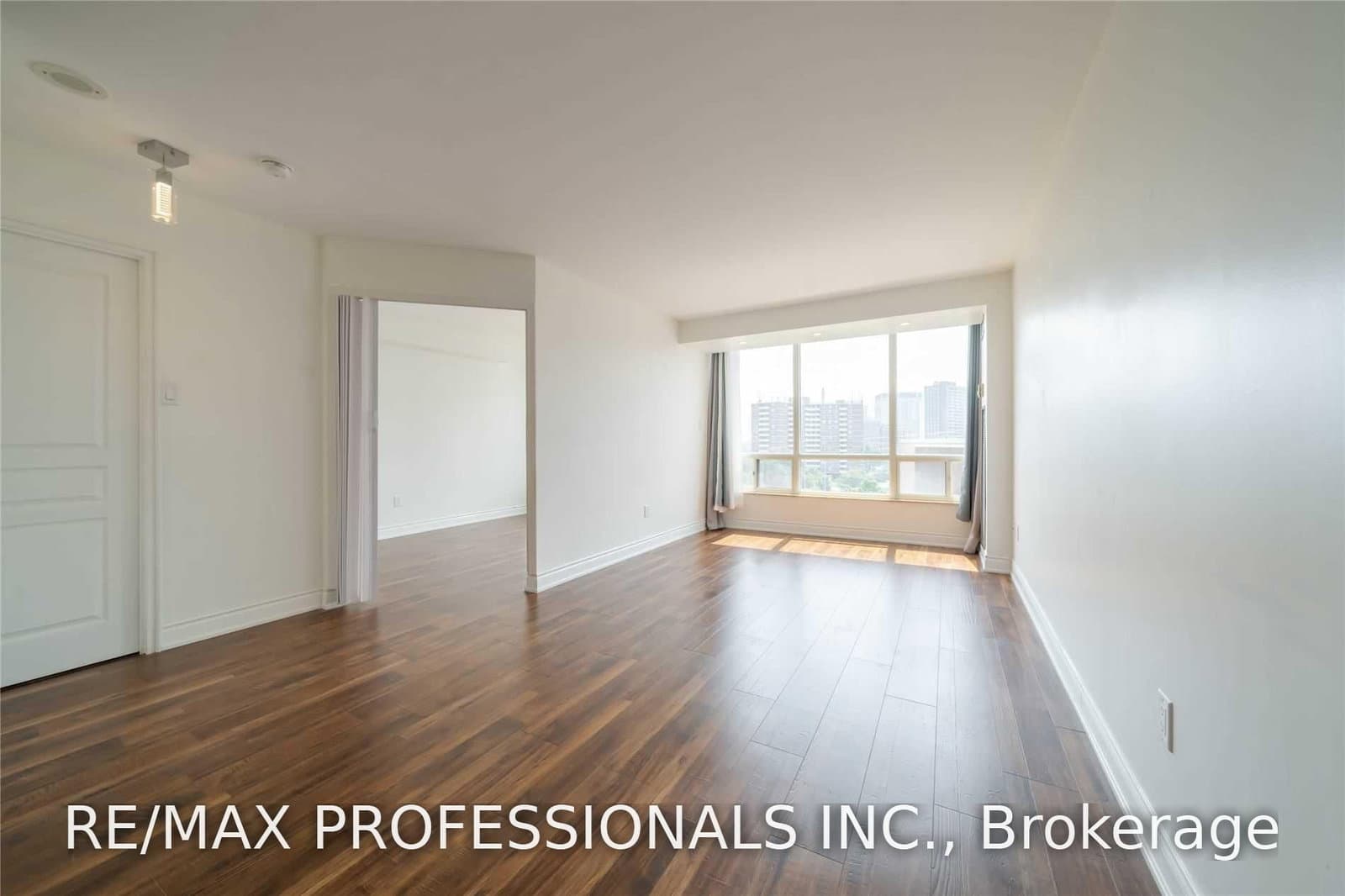 1300 Islington Avenue, Unit 809 thumbnail 6