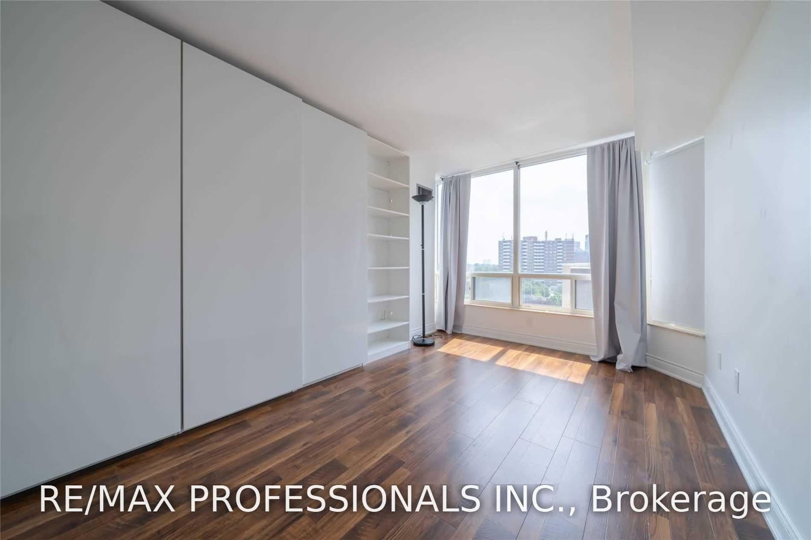 1300 Islington Avenue, Unit 809 thumbnail 8