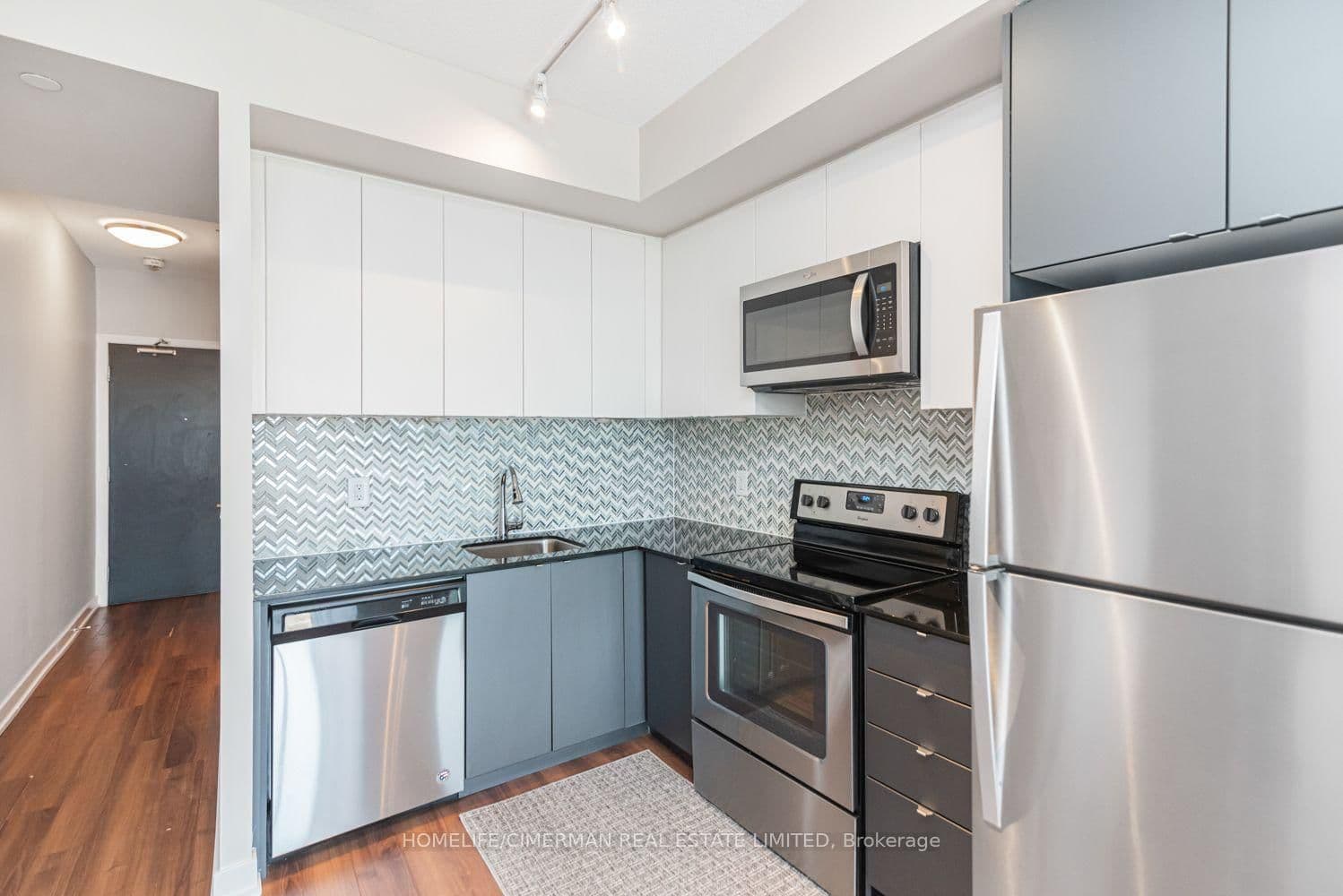 5240 Dundas Street, Unit B608 thumbnail 12