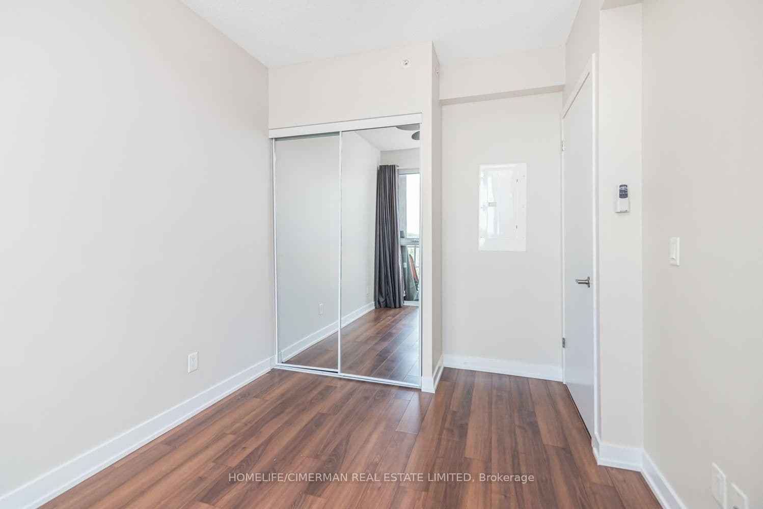 5240 Dundas Street, Unit B608 thumbnail 15