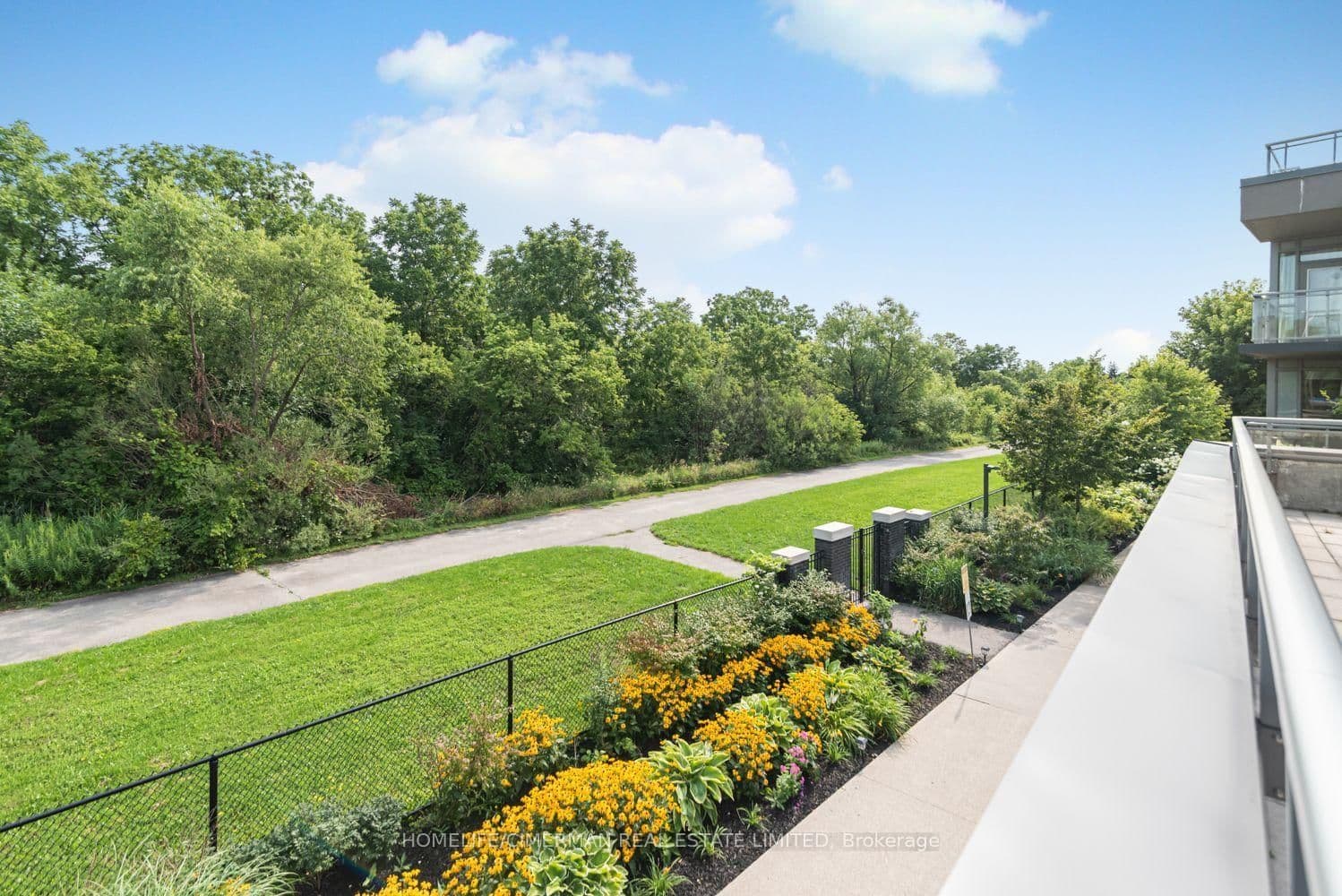 5240 Dundas Street, Unit B608 thumbnail 30