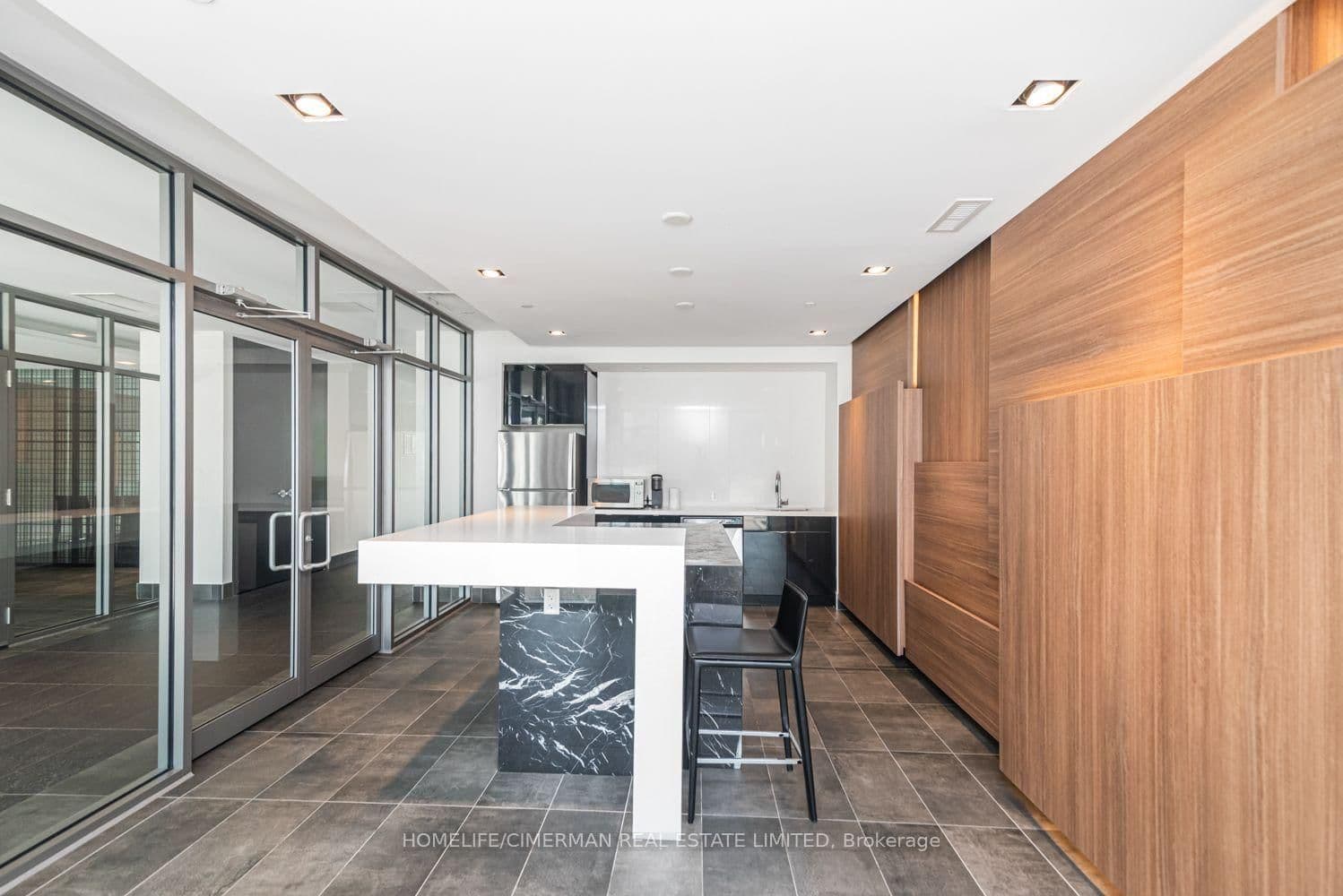 5240 Dundas Street, Unit B608 thumbnail 42
