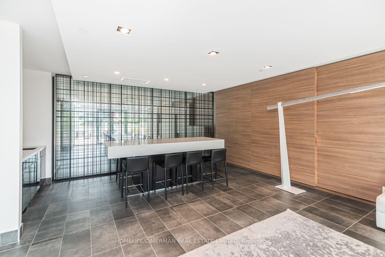 5240 Dundas Street, Unit B608 thumbnail 44