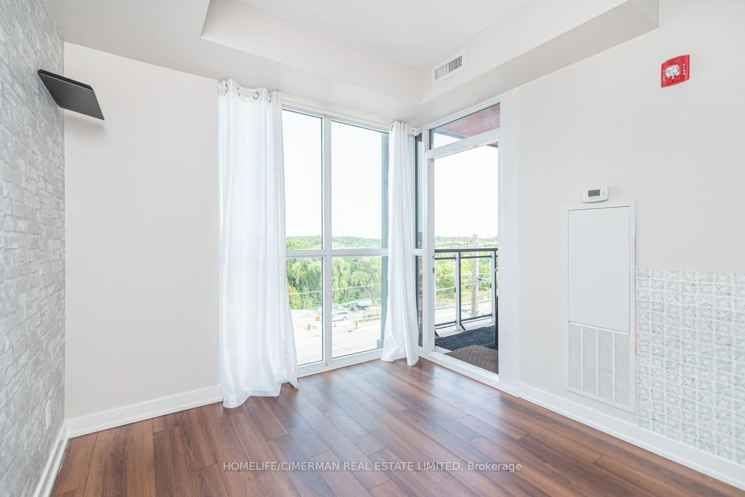 5240 Dundas Street, Unit B608 thumbnail 6