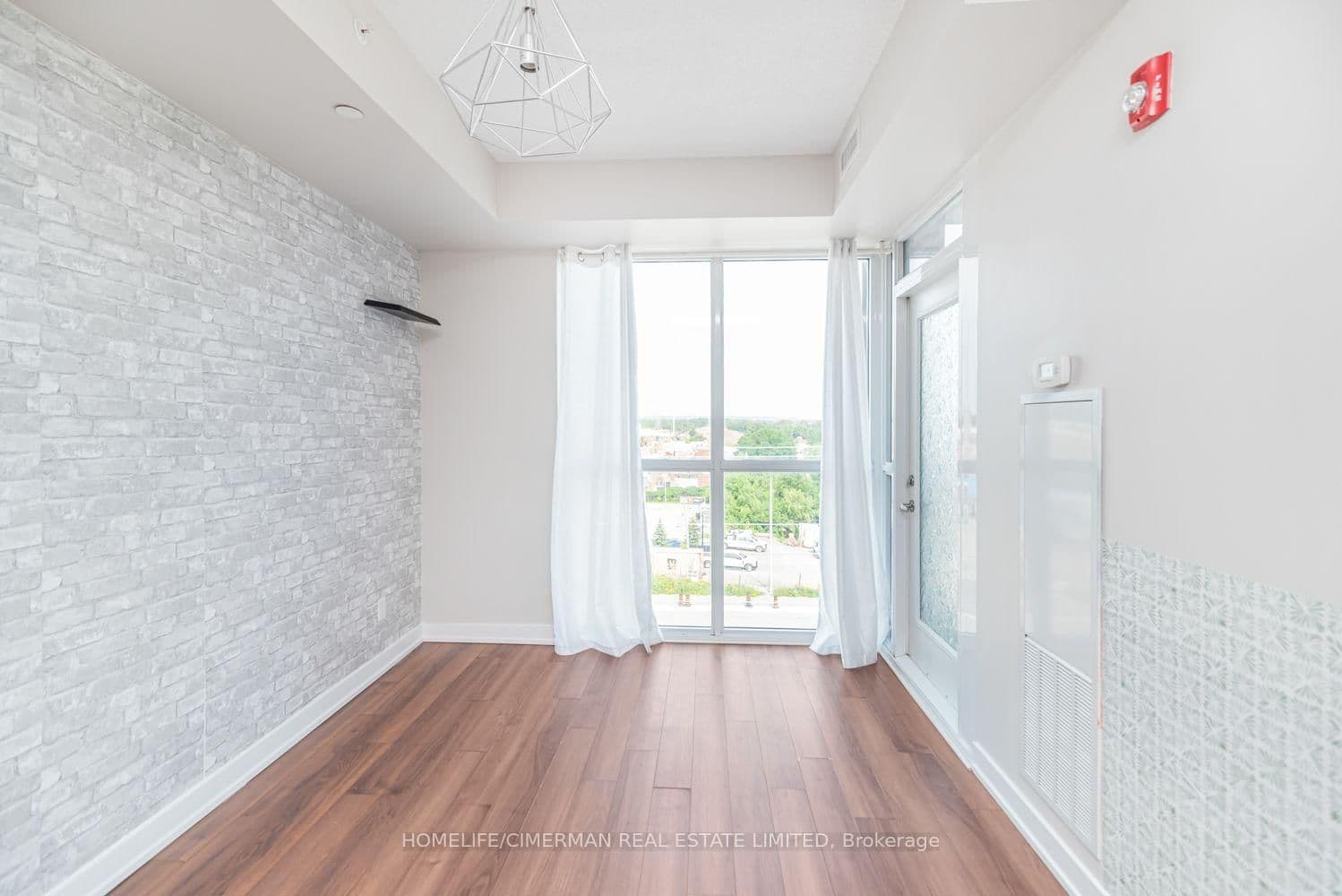 5240 Dundas Street, Unit B608 thumbnail 8