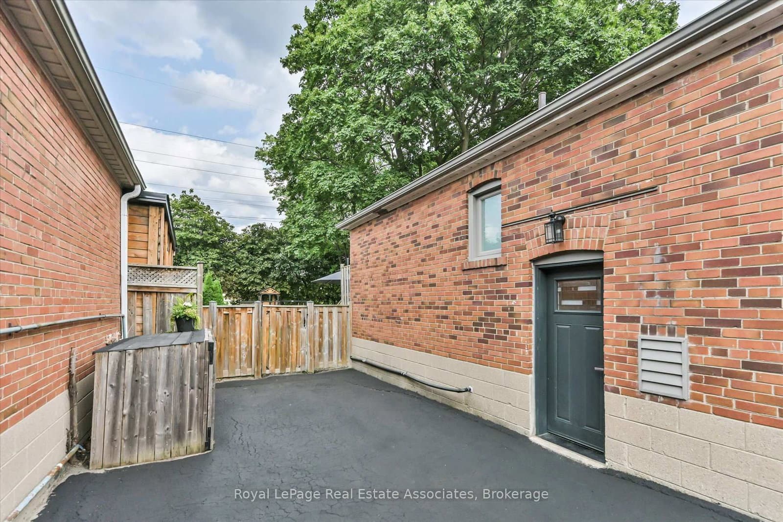 41 Ashbourne Drive thumbnail 36
