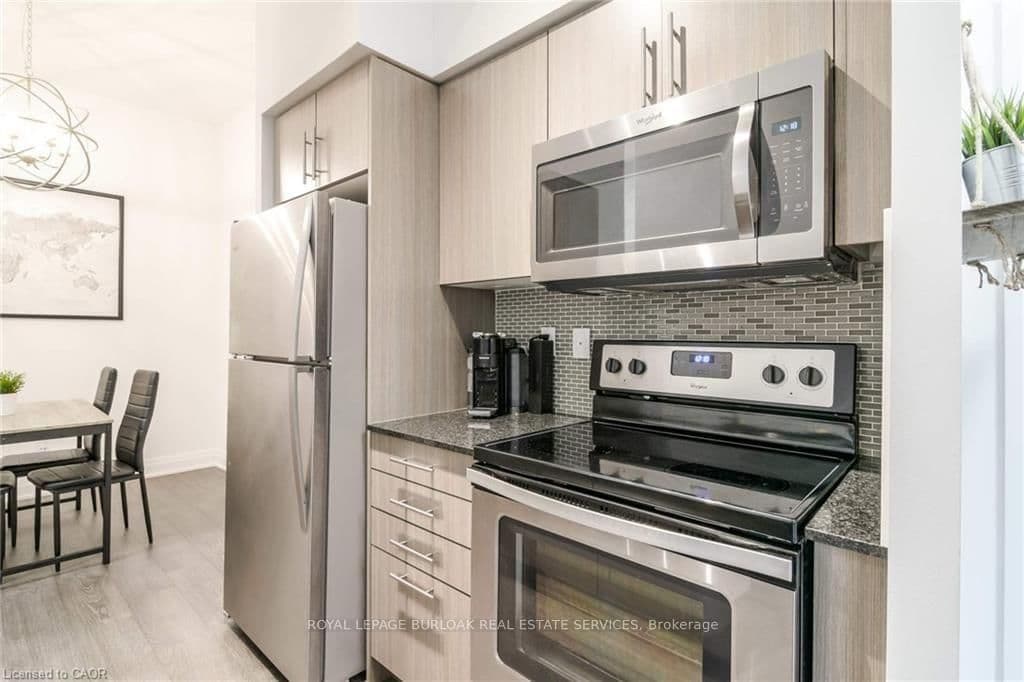 55 Speers Road, Unit 104 thumbnail 11