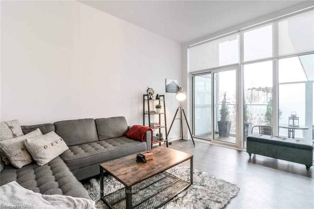 55 Speers Road, Unit 104 thumbnail 14