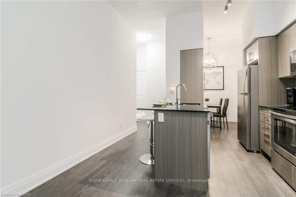 55 Speers Road, Unit 104 thumbnail 8