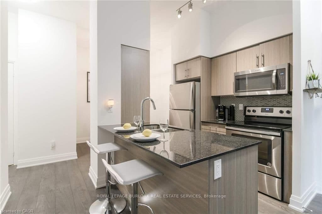 55 Speers Road, Unit 104 thumbnail 9