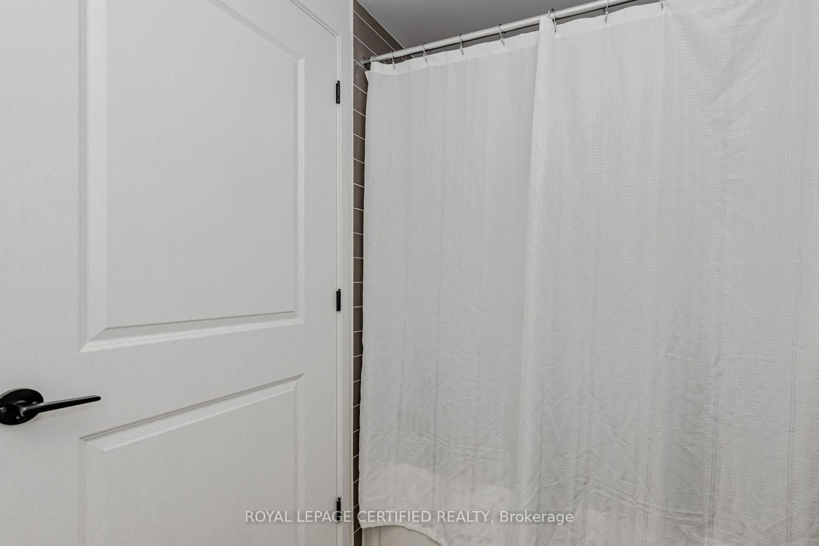 2333 Khalsa Gate, Unit 404 thumbnail 34