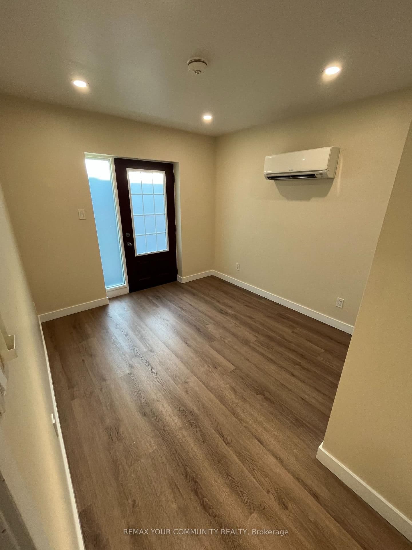 2 Harold Street, Unit MAIN thumbnail 3